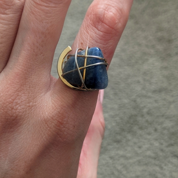 Blue Stone gold wrap adjustable ring - Picture 2 of 5